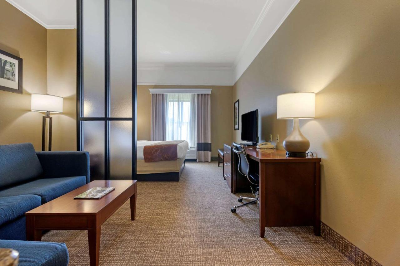 Hotel Comfort Savannah North