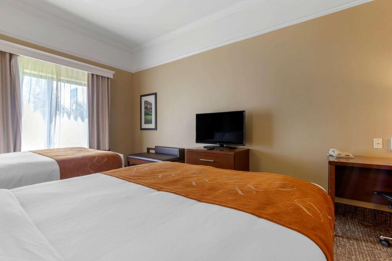 Comfort Savannah North Hotel 2*